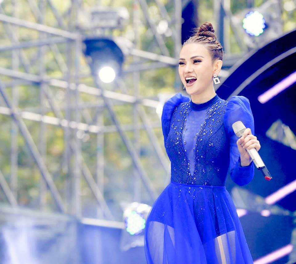 Loat my nhan Viet len doi nhan sac sau ly hon-Hinh-2