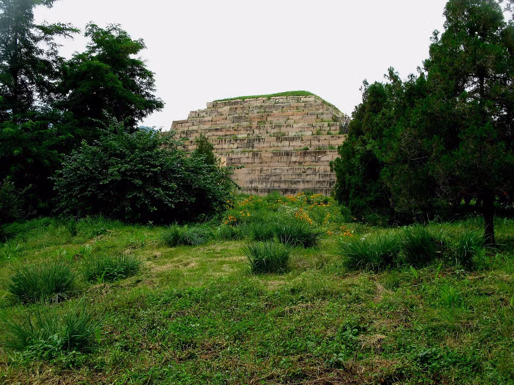 Vào năm 2004, quần thể lăng mộ Koguryo của CHDCND Triều Tiên đã được UNESCO công nhận là Di sản văn hóa thế giới.