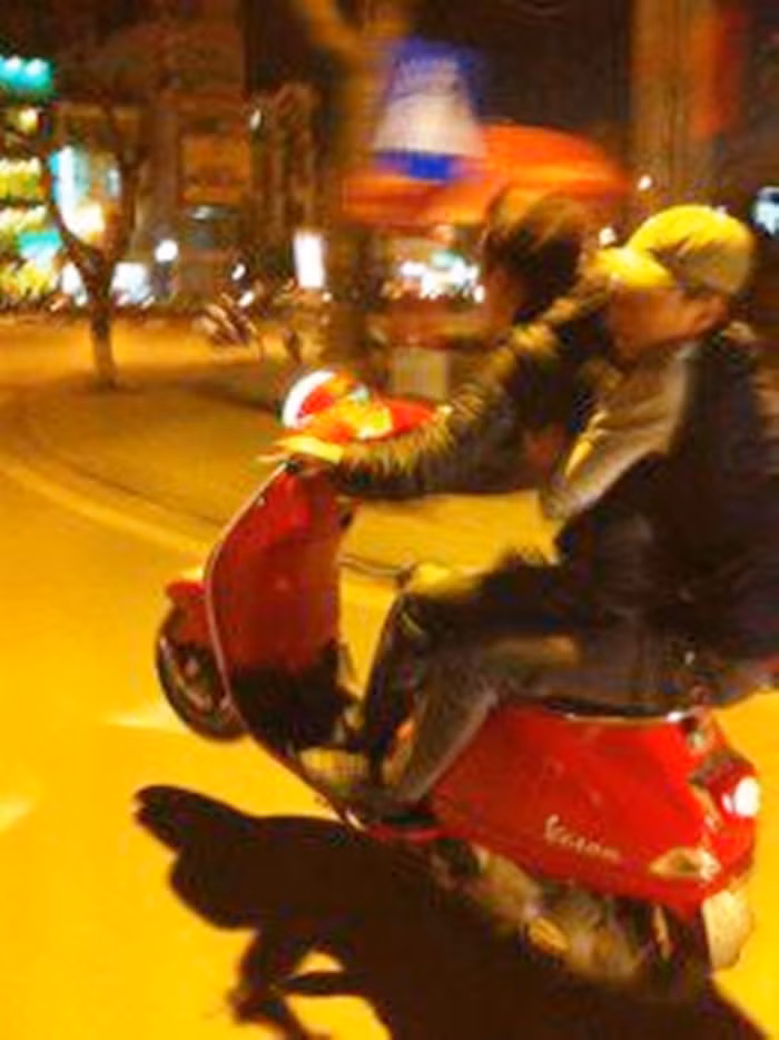 Rất nhiều chiếc xe tay ga đắt tiền...