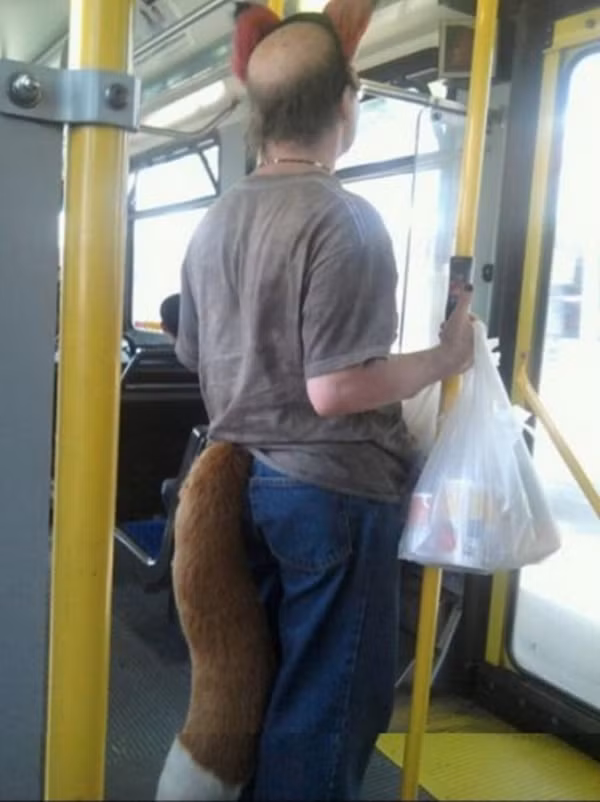 "Hóa trang thôi mà".