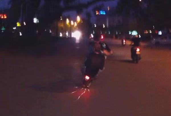 Những "cơn bão đêm"