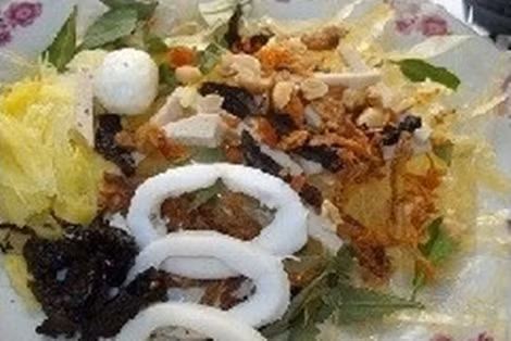 Bánh tráng trộn ở Sài Gòn