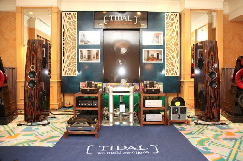 Bộ dàn phối ghép giữa đôi loa Tidal Agoria Platinum Edition và hệ thống khuếch đại bóng đèn của Audio Note Kondo.