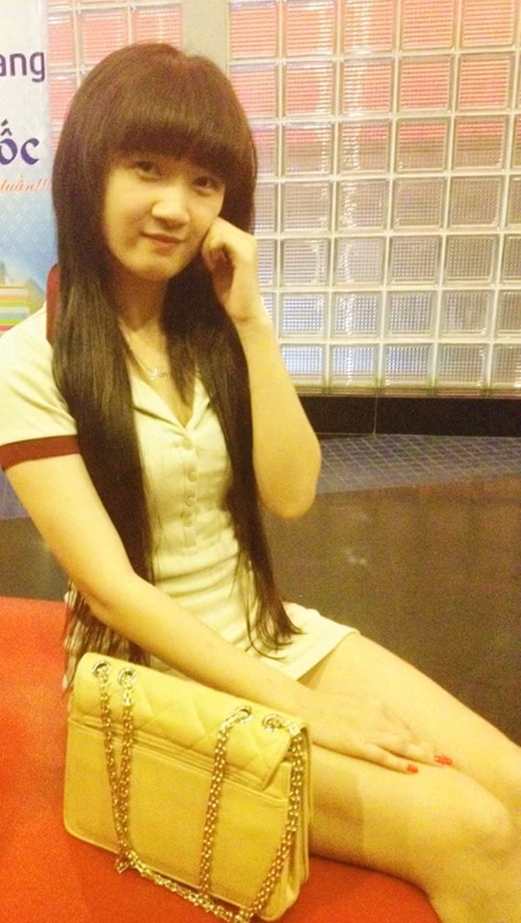 Cô bạn đang theo học tại một trung tâm Anh ngữ ở Đồng Nai. Trang Facebook cá nhân của cô bạn hiện thu hút gần 400.000 người đăng ký theo dõi.