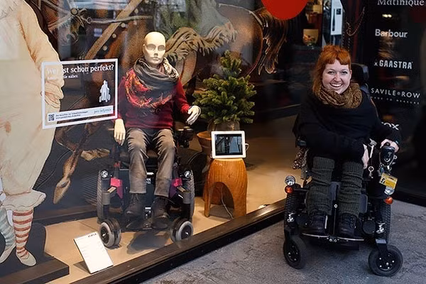 Đây là một hoạt động nhằm nâng cao nhận thức của cộng đồng về những người khuyết tật...