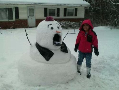 Người tuyết cũng biết "biểu cảm".