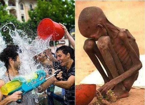 "Cuộc sống mãi là chuỗi bất công, "người dùng không hết, kẻ lần không ra". Tuy vậy ta vẫn phải chấp nhận. Bức ảnh đã nhận tớ 25.000 lượt like từ phía cư dân mạng, cùng với đó là nhiều dòng bình luận xúc động.