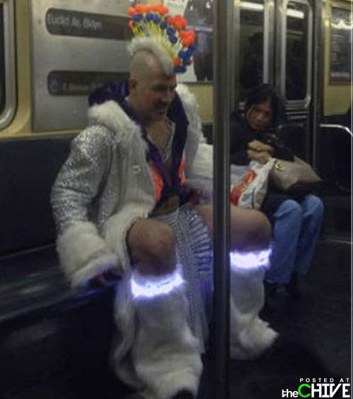 Thời trang... không giống ai.