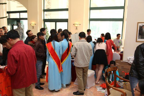 Triển lãm là dịp để các nhà phân phối giới thiệu những thương hiệu mới như: Burmester Audio, Constellation Audio, Tidal, Avid Audio, Jeff Rowland, Wilson Benesch… Ngoài các hệ thống hi-end, Hà Nội AV Show 2013 còn có không gian dành cho các tín đồ headphone với các thương hiệu tau nghe nổi tiếng như Stax, Dunu… headamp NuForce, Hifman, Woo Audio.