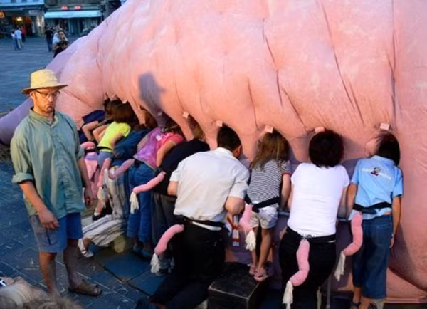 Thử làm động vật.