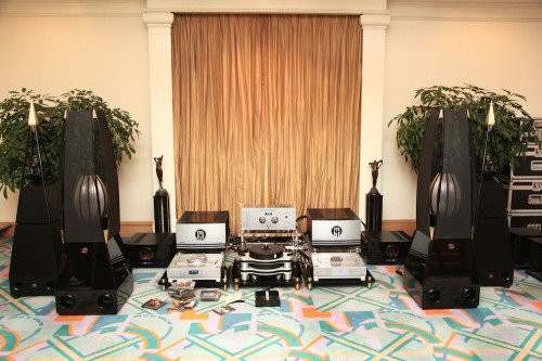 MBL system cũng là một trong những bộ dàn khá đặc biệt với chất âm đa hướng.