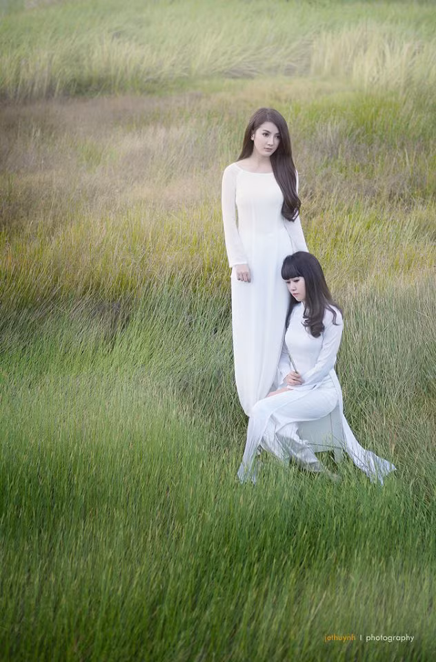 Giữa khung cảnh lãng mạn...