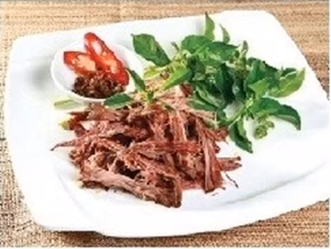 Bò một nắng hai sương ở Gia Lai