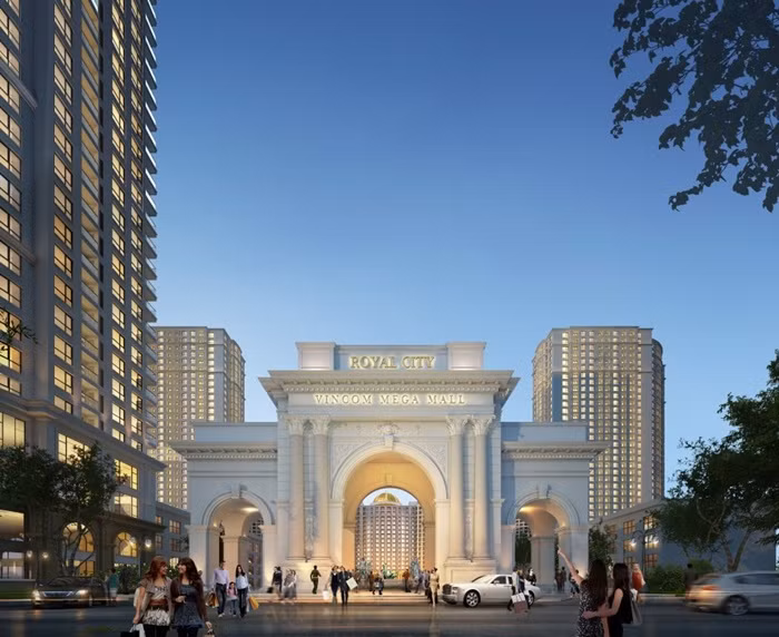 Royal City (72A Nguyễn Trãi - Quận Thanh Xuân, Hà Nội), là quần thể trung tâm thương mại và vui chơi giải trí liên hoàn trong lòng đất, với 600 gian hàng, phố ẩm thực rộng lớn quy tụ hơn 200 nhà hàng từ khắp 5 châu... Cùng với diện mạo lộng lẫy, sang trọng, nơi đây đang là một trong những địa điểm vui chơi cuốn hút giới trẻ Hà Thành.