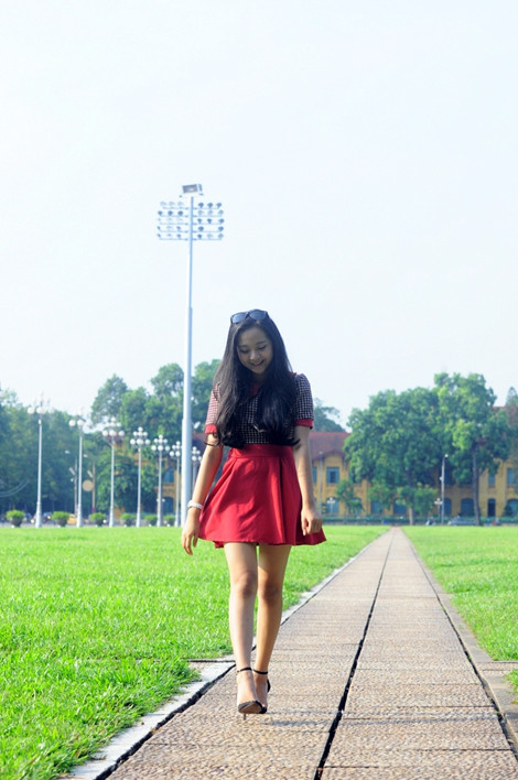 ... và bước đi dưới nắng Ba Đình