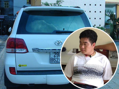  Xế hộp bạc tỷ của ông trùm ma túy Tàng "Keangnam" khét tiếng Tây Bắc "độ" lại để cất giấu ma túy. Sàn của chiếc xe này có 2 đáy, được lắp ráp rất kín, nhưng giờ đã bị Công an thu giữ.