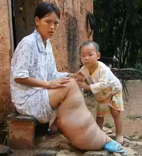 "Dù mẹ có thế nào? Con vẫn luôn kề bên"