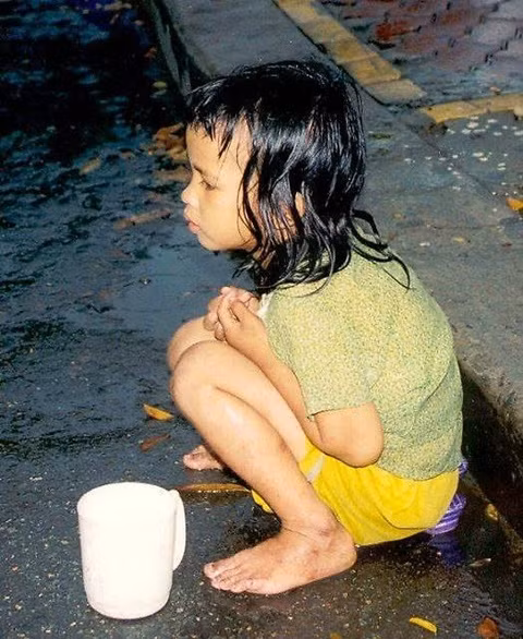 "Rồi mai này đây, cuộc sống của em sẽ ra sao?"