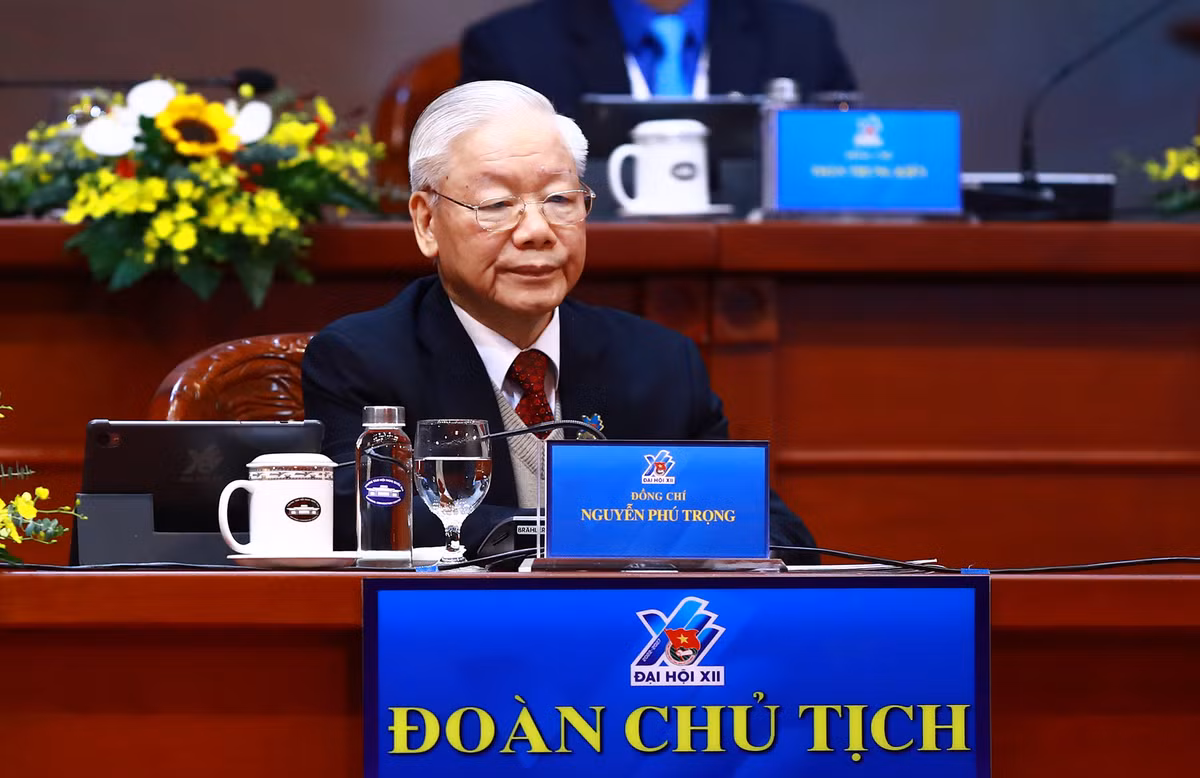 Tong Bi thu nhan gui the he tre ca nuoc hai chu 