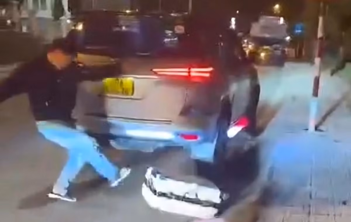 Cong an Da Lat trieu tap tai xe chui mang, nem hanh ly cua khach