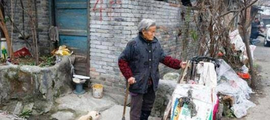 Mẹ đột nhiên bệnh nặng, các con trai không muốn phụng dưỡng Me dot nhien benh nang, cac con trai khong muon phung duong