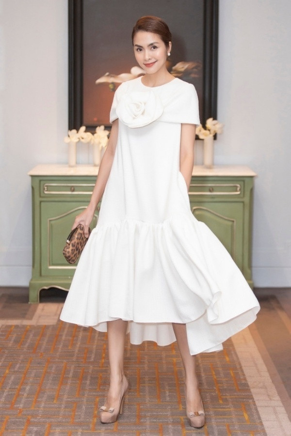 Tăng Thanh Hà đi du lịch ăn diện đơn giản nhưng chẳng hề nhàm chán - Hình 10 Tang Thanh Ha di du lich an dien don gian nhung chang he nham chan-Hinh-10