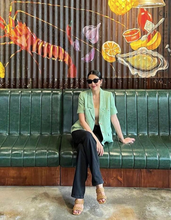 Tăng Thanh Hà đi du lịch ăn diện đơn giản nhưng chẳng hề nhàm chán - Hình 6 Tang Thanh Ha di du lich an dien don gian nhung chang he nham chan-Hinh-6