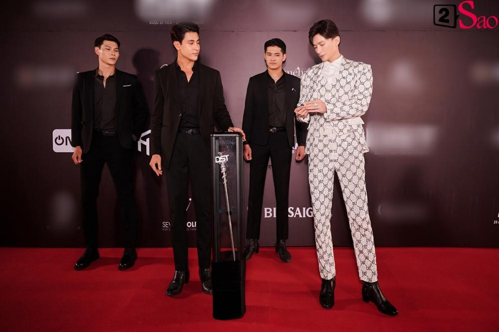 Quyen truong 1.201 vien kim cuong cua Duoc si Tien gia bao nhieu?-Hinh-2