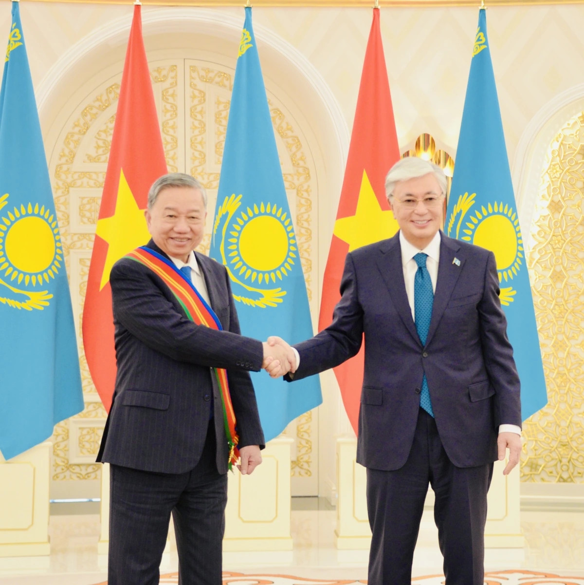Việt Nam - Kazakhstan nâng cấp quan hệ lên Đối tác Chiến lược - Hình 2 Viet Nam - Kazakhstan nang cap quan he len Doi tac Chien luoc-Hinh-2