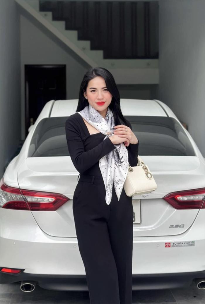 Cuoc song cua Vo Ha Linh 