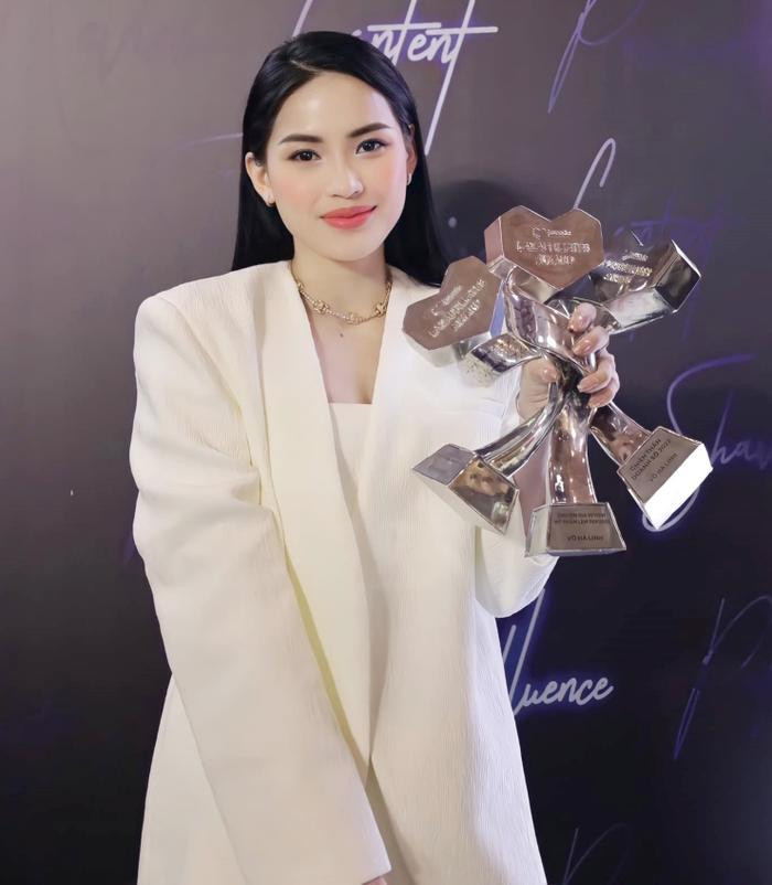 Cuoc song cua Vo Ha Linh 