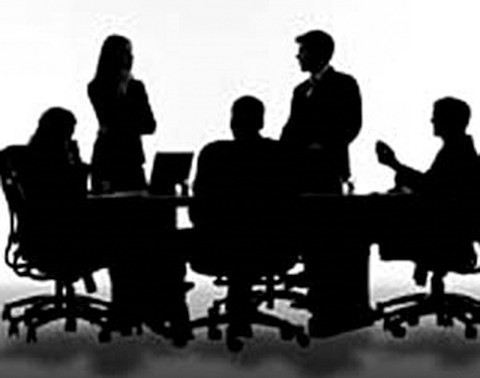 Khi biểu quyết một vấn đề cụ thể, nếu số đông thuận theo - dù lựa chọn ấy không hợp lý cho lắm thì nó vẫn sẽ được thông qua.