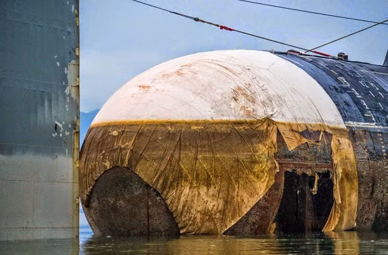 Ngoài chiếc Chelyabinsk, 2 tàu ngầm hạt nhân tấn thuộc Project 971U Shchuka-B mang tên Bratsk và Samara đang được tàu Hà Lan đưa tới nhà máy Severodvinsk sửa chữa.