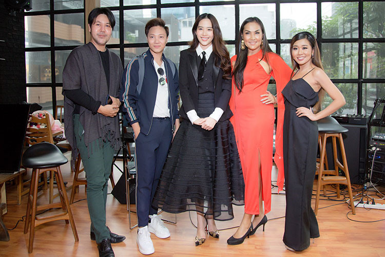 Tại đây, Nam Em đã chính thức giới thiệu MV “Xa anh là tốt nhất” phiên bản tiếng Thái.