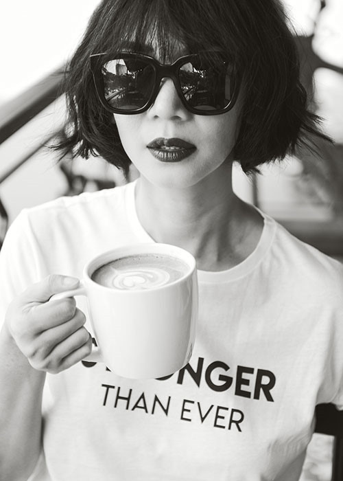 Đây cũng là kiểu tóc cô vừa thay đổi trong mùa hè năm nay.