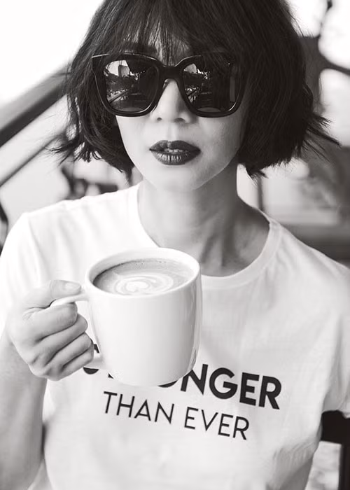 Đây cũng là kiểu tóc cô vừa thay đổi trong mùa hè năm nay.