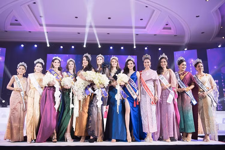 Kết quả, ngôi vị cao nhất thuộc về Hoa hậu Brazil. Người đẹp Tatarstan, Bỉ, Romania, Thái Lan lần lượt giành danh hiệu Á hậu 1, 2, 3, 4 của cuộc thi.