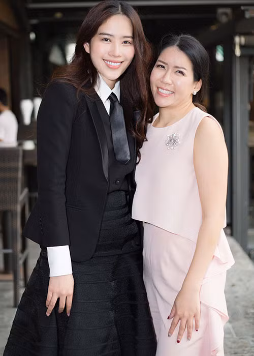 Mỹ nhân Việt cũng nhận được nhiều đánh giá thiện cảm của truyền thông Thái bởi vẻ ngoài xinh đẹp, sự thân thiện, dễ mến và tác phong chuyên nghiệp.