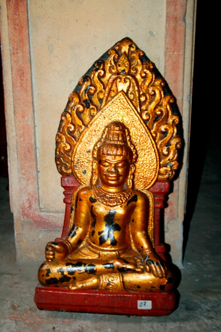 Ảnh tượng thần Siva tại chùa Võng La.