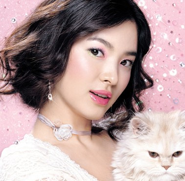 Họ cũng là người quả quyết anh minh trong việc đối nhân xử thế cũng như trong công việc, là người công bằng, thưởng phạt phân minh trong việc giáo dục con cái.