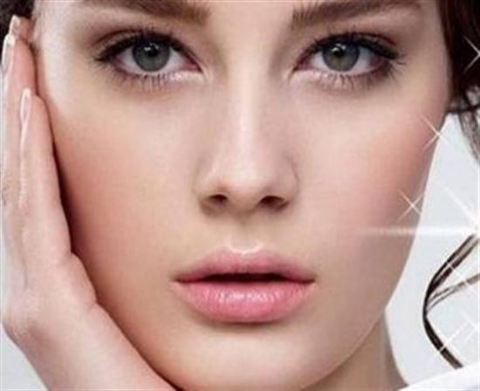 Người xưa gọi cung này là cung Thống Ngự hoặc cung Quản Lý. Địa Các và Địa Khố liên quan mật thiết với hệ nội tiết và các hệ thống vùng Hạ nguyên, còn phần dưới quai hàm lại có mối quan hệ chặt chẽ với hệ tiêu hóa và hệ thống chi dưới.