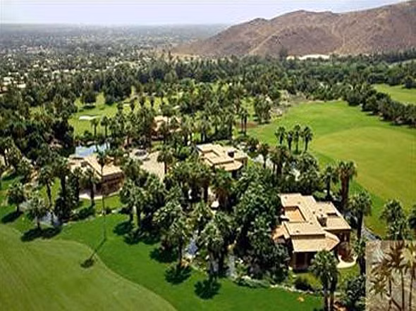 Nhà đồng sáng lập kiêm CEO hãng phần mềm Oracle Larry Ellison có rất nhiều biệt thự để lựa chọn làm nơi nghỉ ngơi. Trong đó phải kể đến khu dinh thự Porcupine Creek trị giá 43 triệu USD.