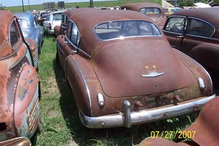 Phần lớn những chiếc ô tô cũ nằm trong CTC Auto Ranch đều bắt nguồn từ thời hoàng kim của ngành sản xuất xe hơi Detroit và ra đời vào khoảng giữa thập niên 1980.