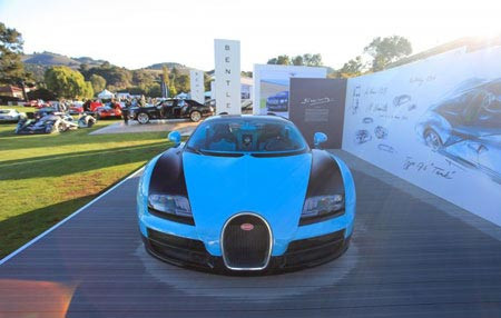 Tại Pebble Beach, hãng xe Bugatti đã trưng bày siêu phẩm Veyron Grand Sport Vitesse, siêu xe mui trần nhanh nhất hiện nay, với "bộ cánh" lấy cảm hứng từ mẫu xe huyền thoại của hãng, Type 37A 1928. Với lớp sơn chủ đạo là đen và xanh dương nhẹ nhàng, chiếc xe trông hết sức sang trọng và lịch lãm.