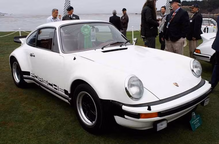 Siêu xe Porsche 930 Turbo.