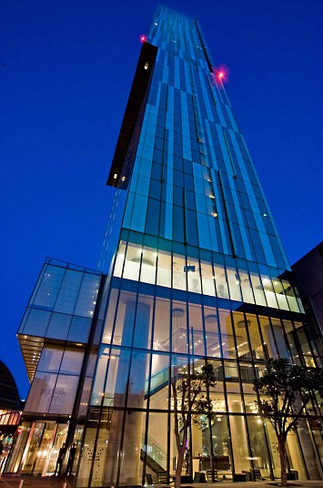 Tháp Beetham “thống trị” bầu trời Manchester (Anh) có giá rao bán là 242.000 USD.