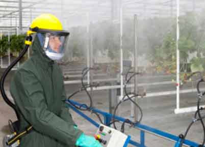 6. Tránh các hóa chất và độc tố mà có thể gây ung thư. Chúng có thể là vô hình nhưng họ ở khắp mọi nơi và rất nguy hiểm, có thể làm tăng nguy cơ ung thư tuyến tiền liệt. Một số cách tốt nhất để bảo vệ chính mình khỏi các hóa chất và độc tố là giảm sự tiếp xúc với thuốc trừ sâu trong thực phẩm hàng ngày và các chất có hại khác; tránh hoặc giảm thiểu tiêu thụ các loại thịt cháy đen và tránh xa các loại thực phẩm trong vỏ lon lót bằng BPA.