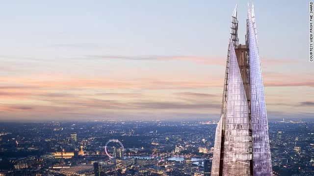 Ngắm cảnh từ tòa tháp The Shard (Anh). The Shard ở London là tòa nhà cao nhất ở Tây Âu, du khách có thể ngắm nhìn khung cảnh ngoạn mục từ tòa tháp The Shard nằm trên tầng 68, 69 và 72. Từ đài quan sát ngoài trời ( thuộc tầng 72) ở độ cao 244 mét, du khách có thể quan sát 360 độ toàn cảnh Thủ đô London.