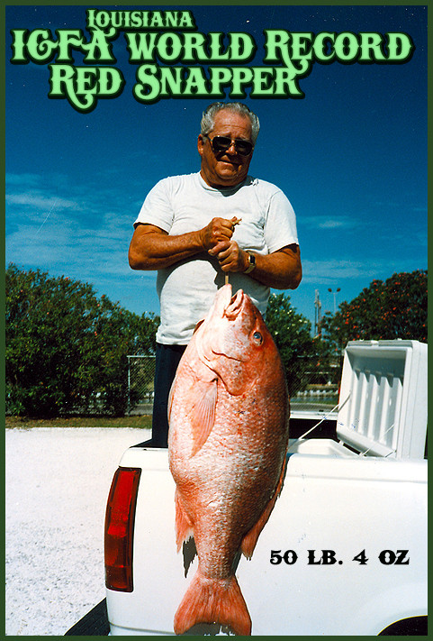 Con cá hồng (red snapper) nặng hơn 22 kg do cần thủ người Mỹ Doc Kennedy chinh phục.