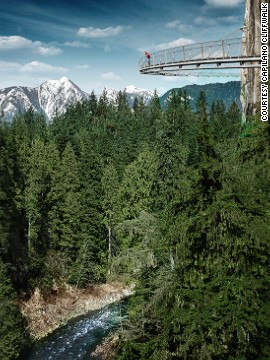 Cliffwalk là đường đi bộ gắn vào một vách đá granit ở trên sông Capilano ở British Columbia, Canada . Điểm cao nhất của sàn đi bộ này là 90 m so với mặt sông.